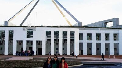 VOICE Australia cùng mẹ tù nhân lương tâm Đinh Nguyên Kha đi vận động cho nhân quyền Việt Nam
