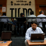 The Washington Post: Dù mạng xã hội Việt Nam bị đàn áp mạnh tay nhưng nhiều người vẫn không hề chùn bước